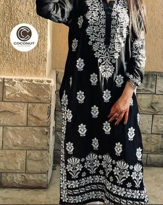 Women's Chikankari Embroidered Linen Kurta - 1 Pc, Round Neck, Black