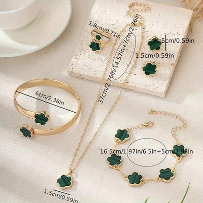 Flower Design Gold Plated Necklace And Bracelet Set