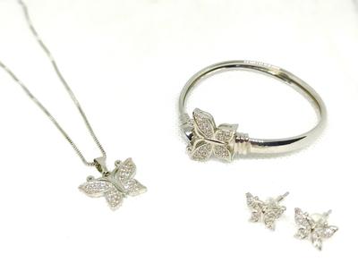 Pendant Set