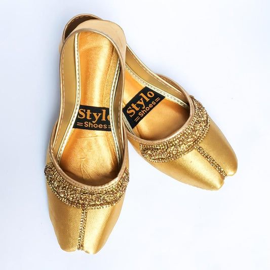 Women's PU Leather Embroidered Khussa